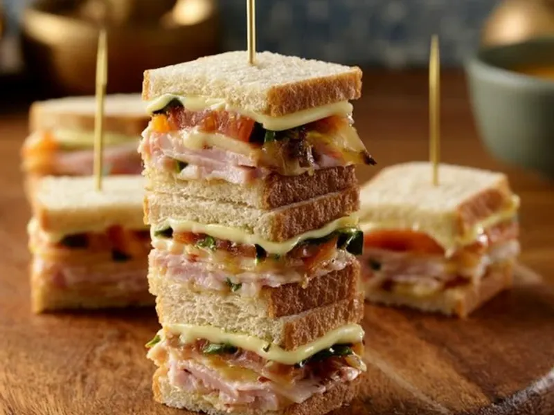Lunchbox Mini Sandwiches for Camping: Tidy, Tasty Trail Eats
